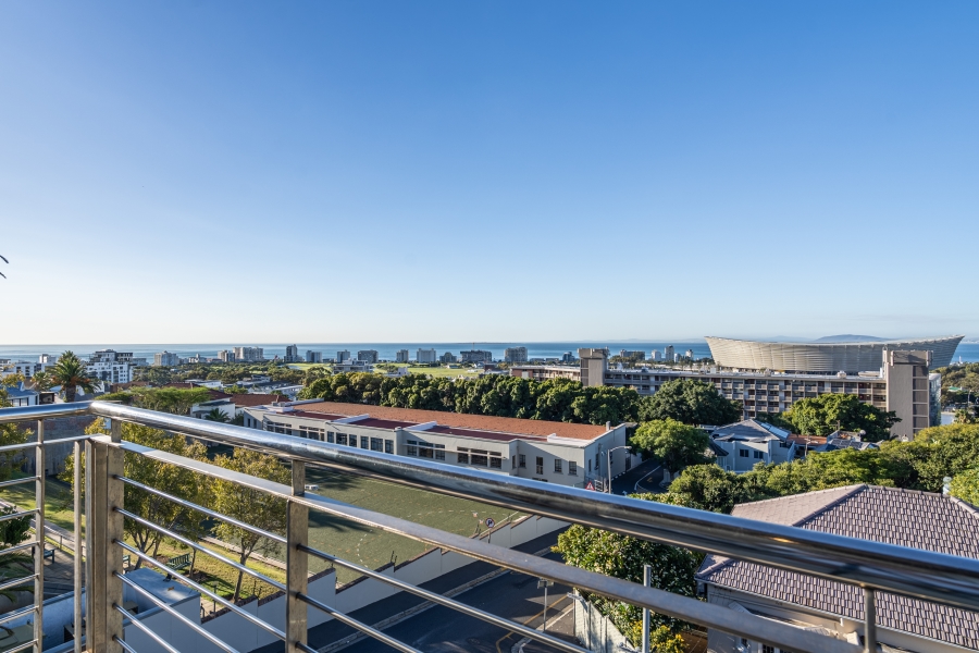 2 Bedroom Property for Sale in Green Point Western Cape